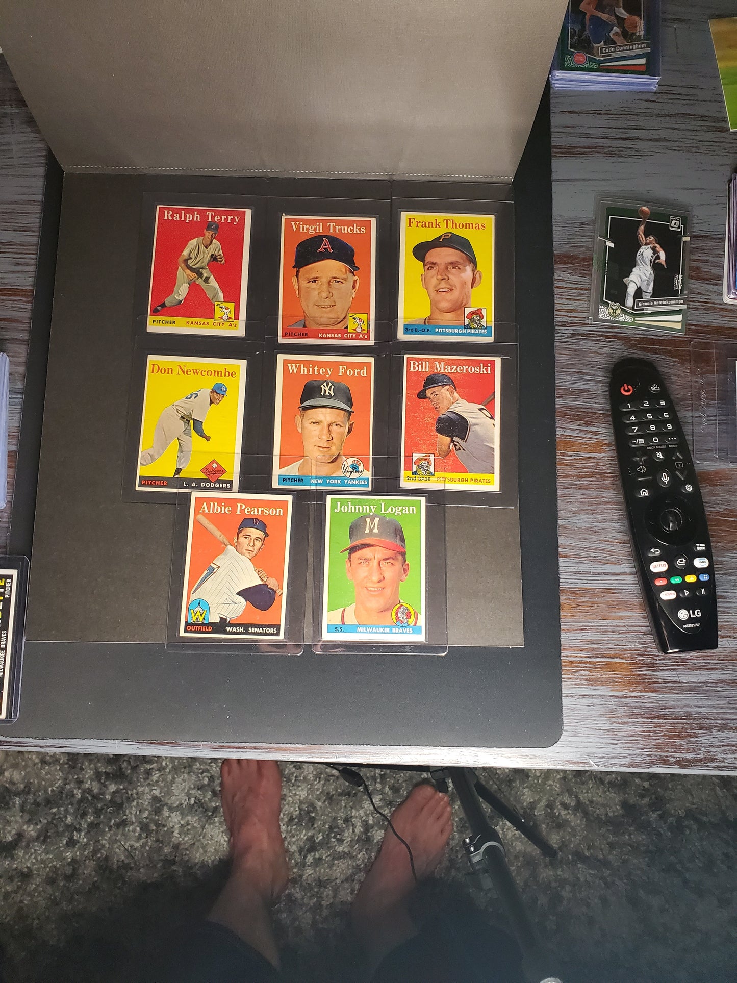 Lot of (8) 1958 Topps Vintage Baseball Cards Includes Stars!! Ford, Maz VG/EX+