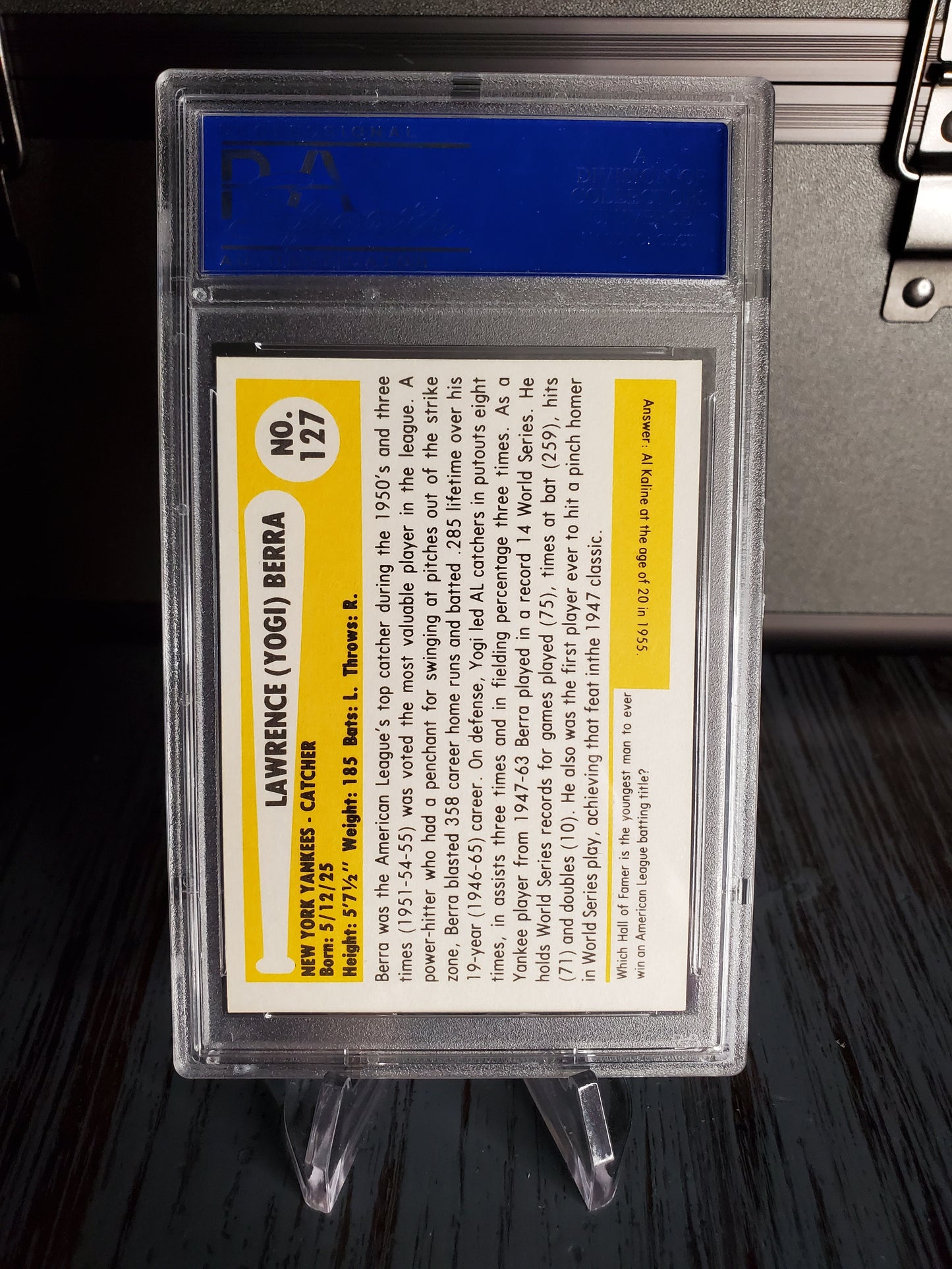 1980 Baseball Immortals #127 Yogi Berra Signed PSA / DNA Authentic AUTO Yankees