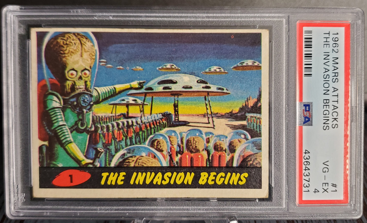 1962 Mars Attacks Card # 1 The Invasion Begins PSA 4 - RARE