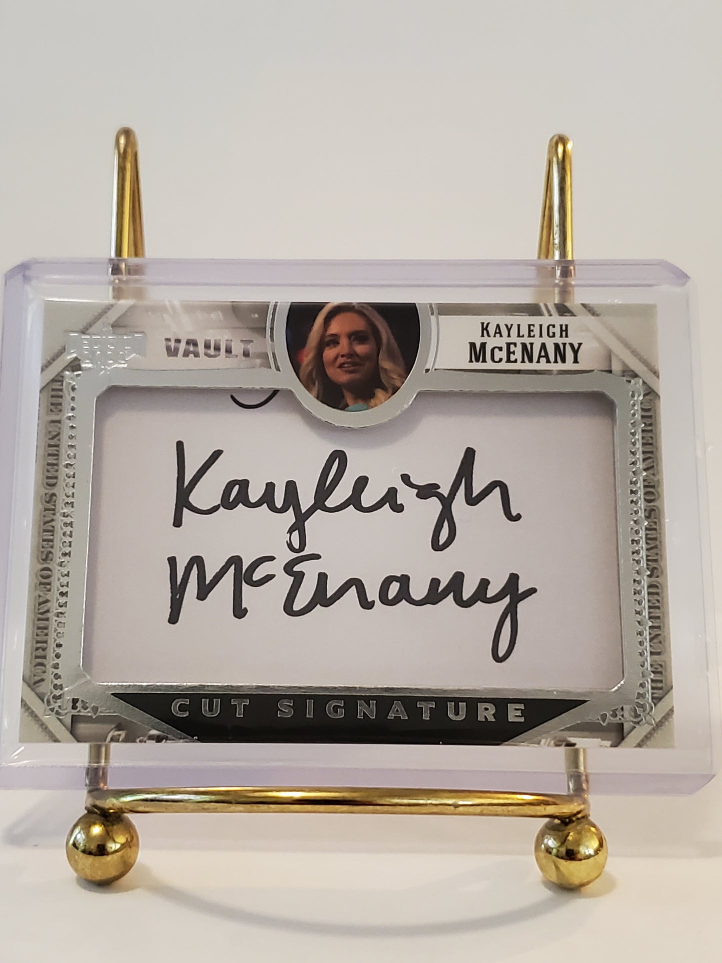 Kayleigh McEnany 2022 Leaf Decision Autograph - Black Ink