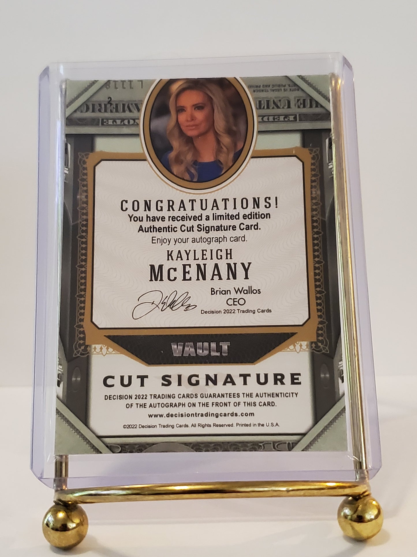 Kayleigh McEnany 2022 Leaf Decision Autograph - Pink Ink