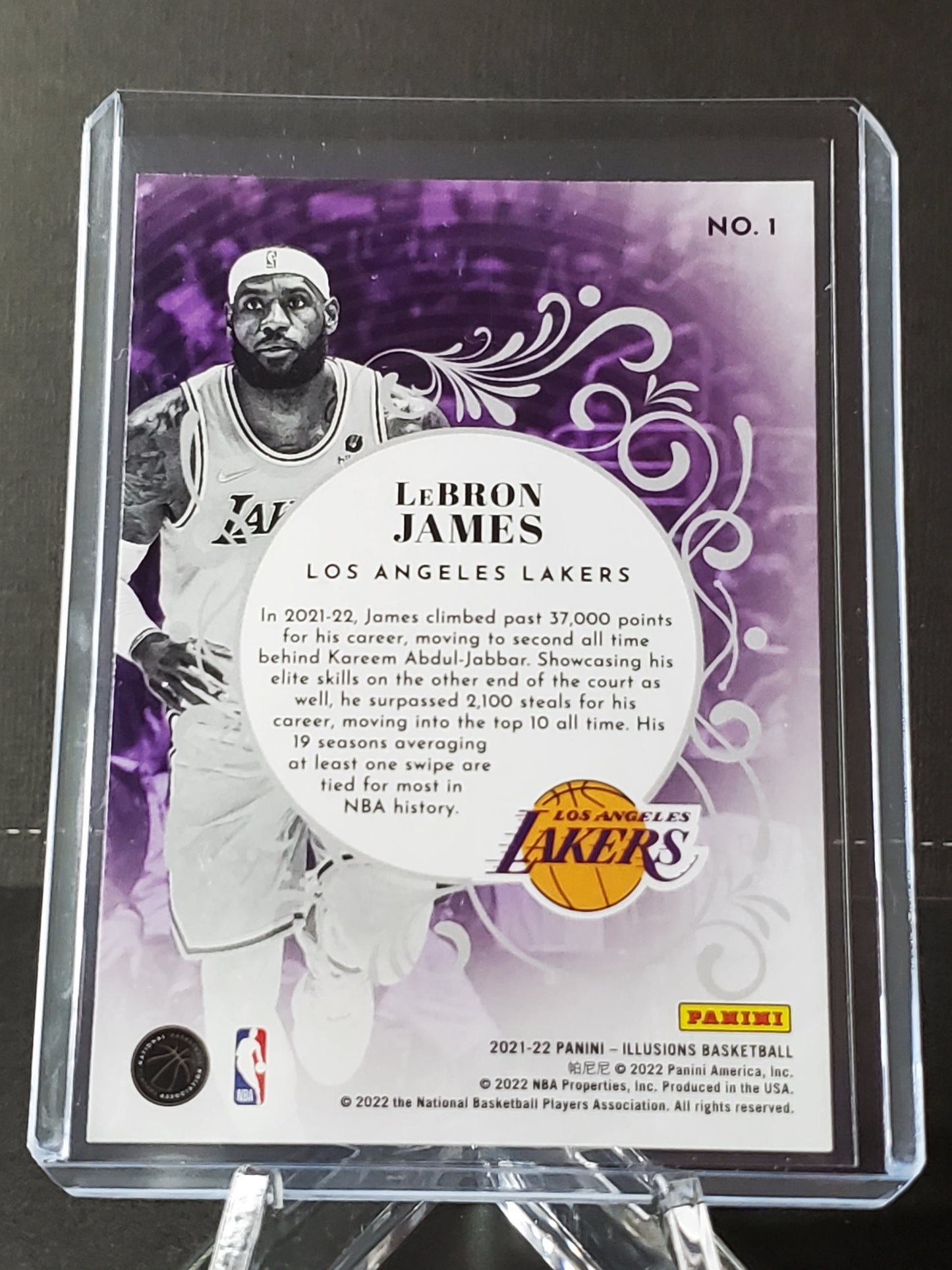 LeBron James 2022 Panini Illusions King of Cards #1