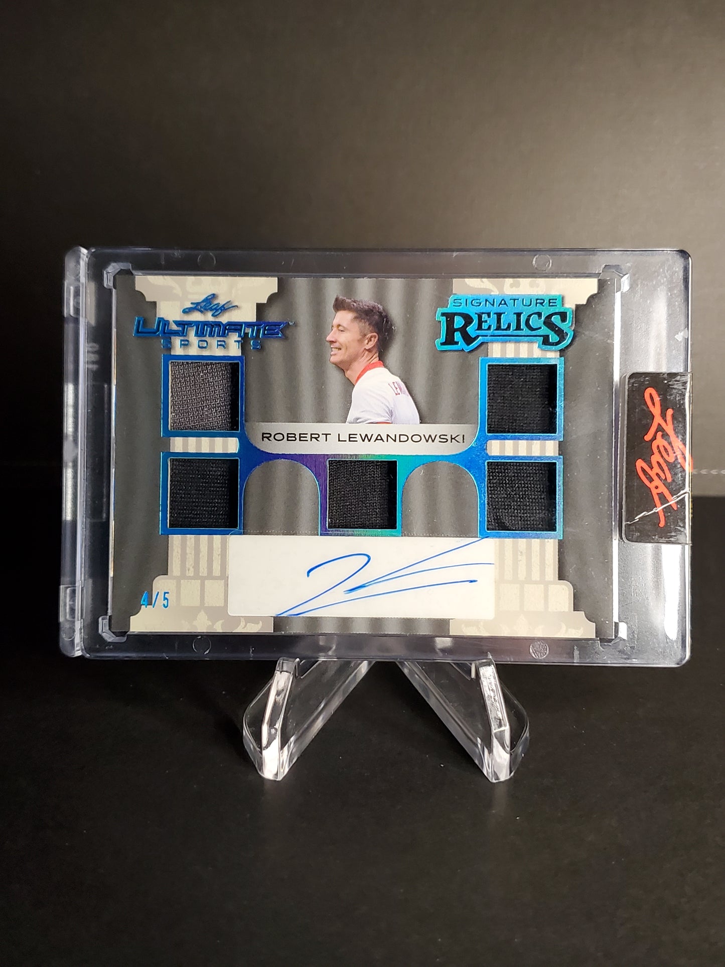 Robert Lewandowski 2024 Leaf Ultimate AUTO Game-Used (5) patches /5