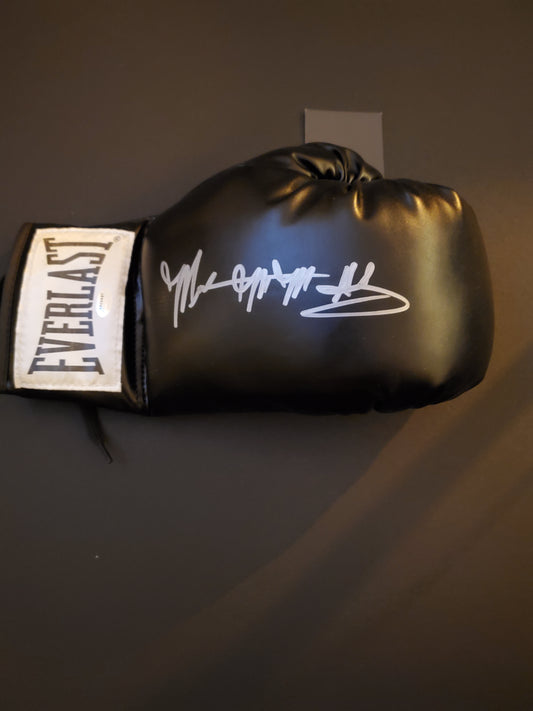 Marlon Starling Signed Everlast Boxing Glove with "Magic Man" Inscription (COA)