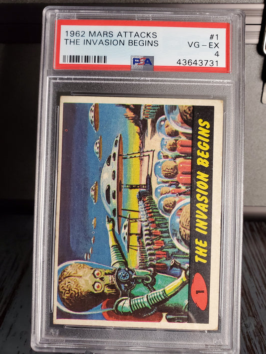 1962 Mars Attacks Card # 1 The Invasion Begins PSA 4 - RARE
