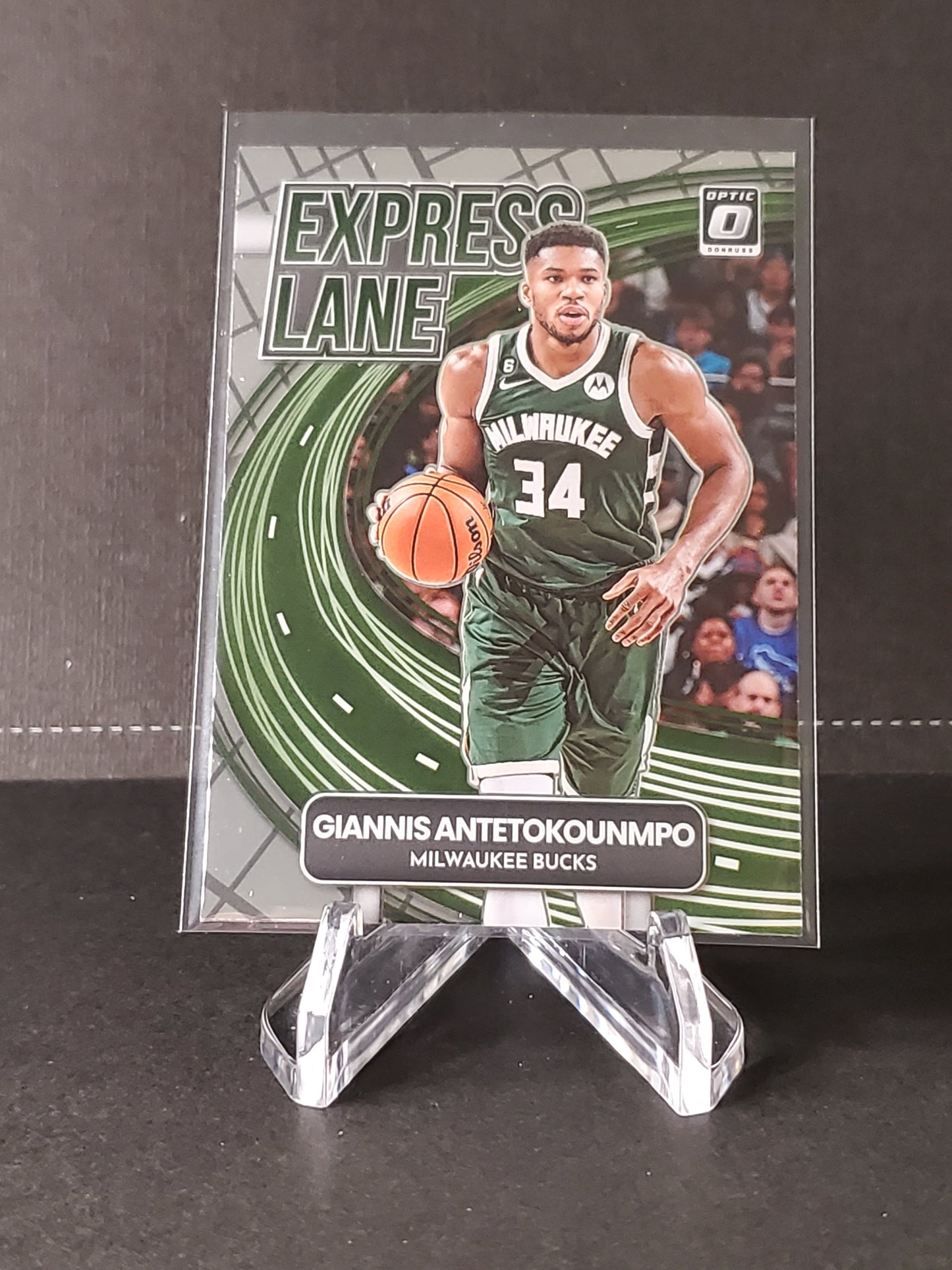 Giannis Antetokounmpo 2022-2023 Donruss Optic Express Lane #10