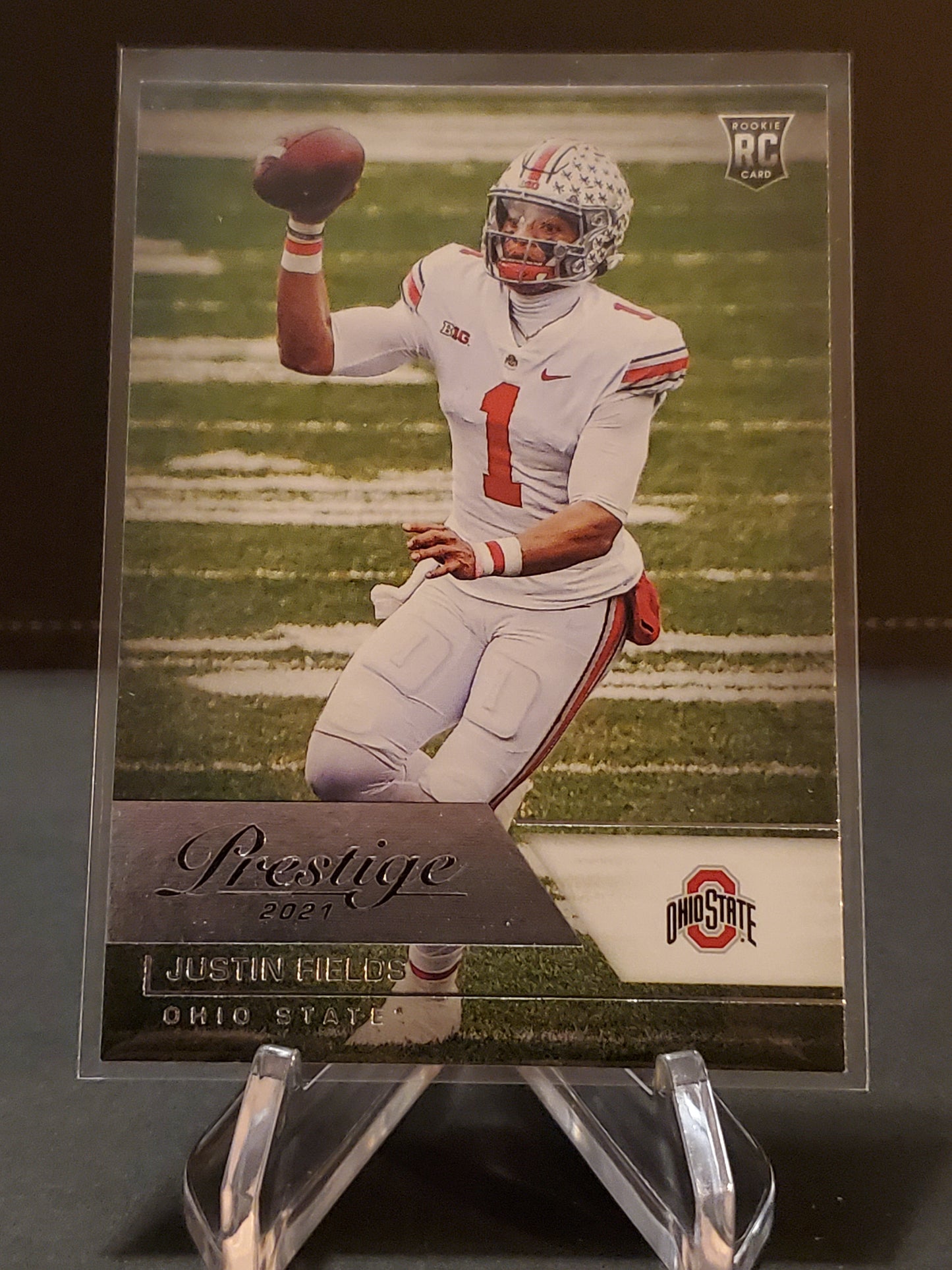 Justin Fields 2021 Panini Chronicles Playbook Draft Picks RC #80