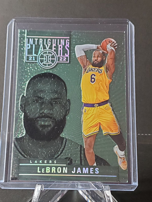 LeBron James 2022 Panini Illusions Intriguing Players Emerald #6