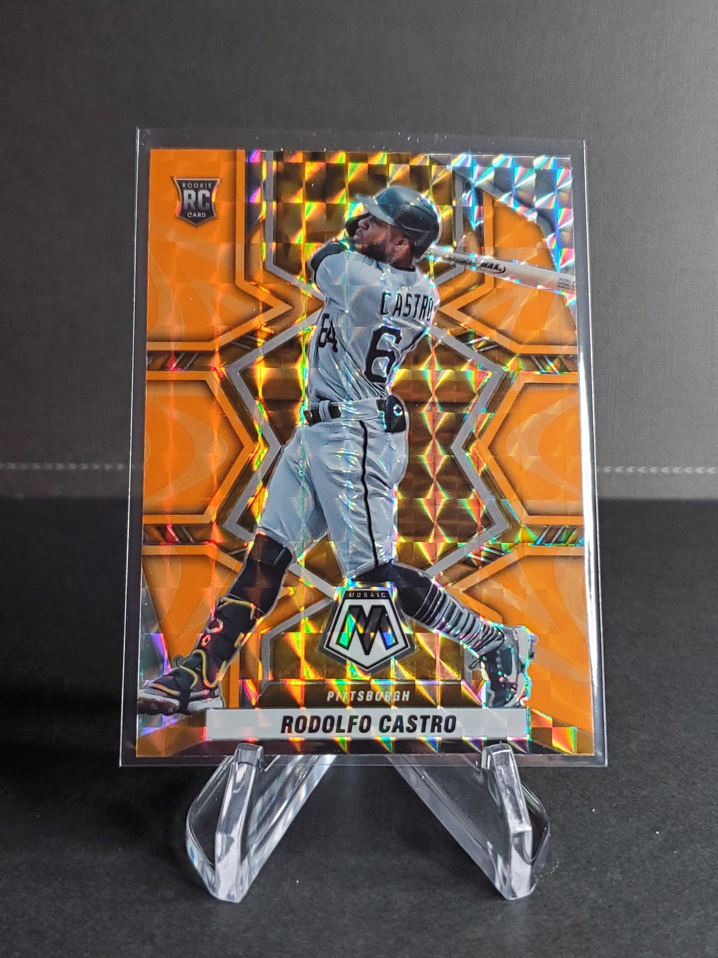 Rodolfo Castro 2022 Panini Mosaic Orange Prizm RC #258