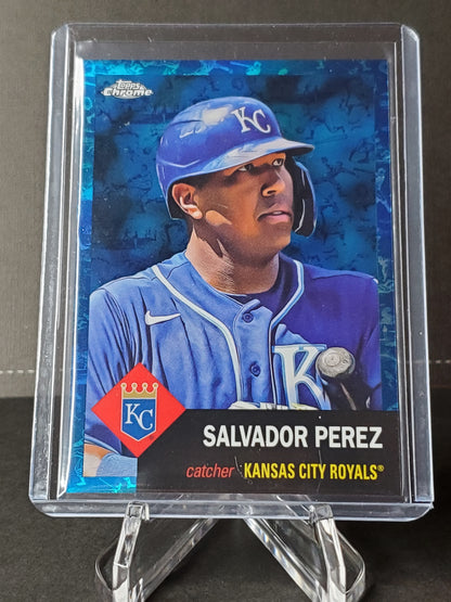 Salvador Perez 2022 Topps Chrome Platinum Blue Mini-Diamond Refractor #329: /199