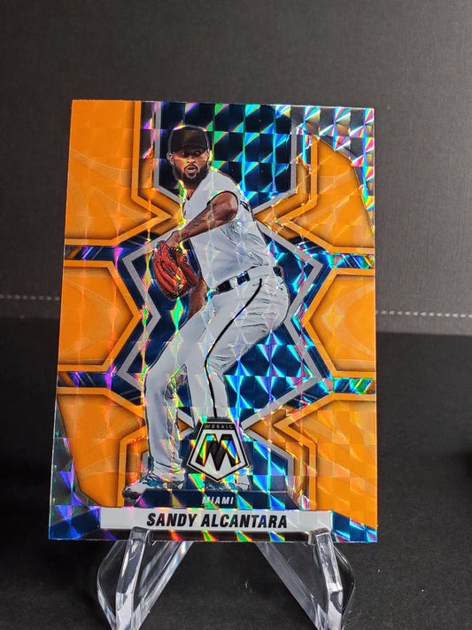 Sandy Alcantara 2022 Panini Mosaic Orange Prizm #117
