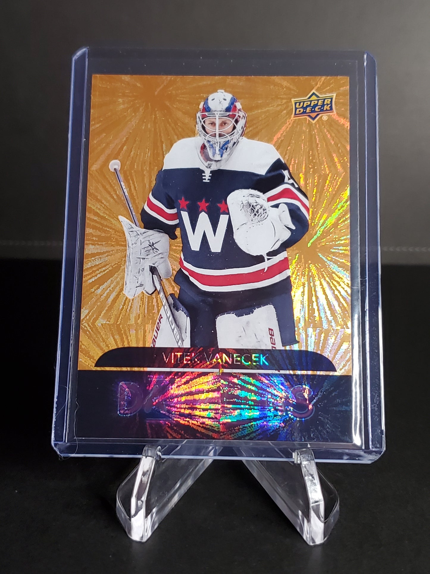 Vitek Vanecek 2020-21 Upper Deck Extended Series Dazzlers #DZ-148