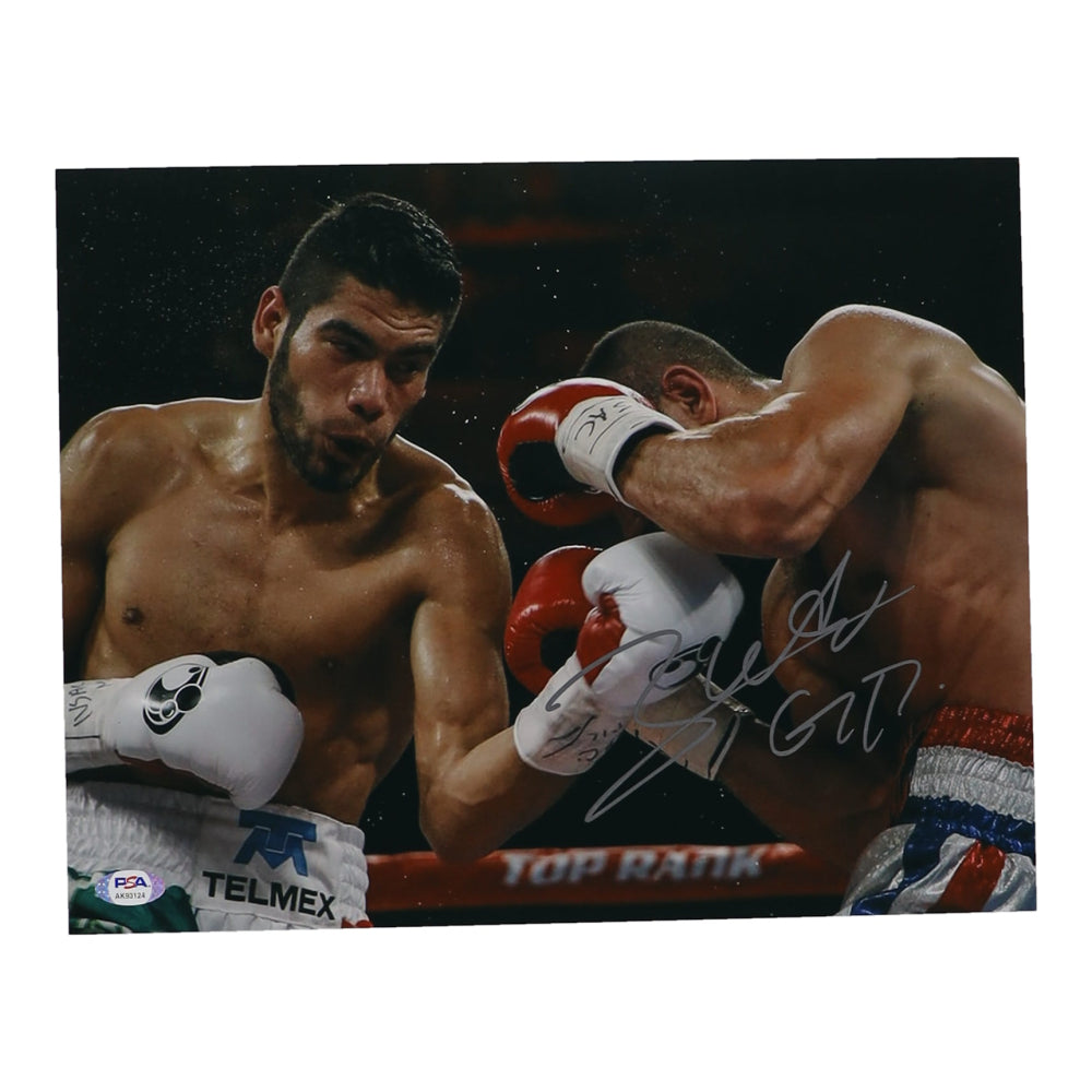 Gilberto Ramirez Signed 11x14 Photo (PSA)