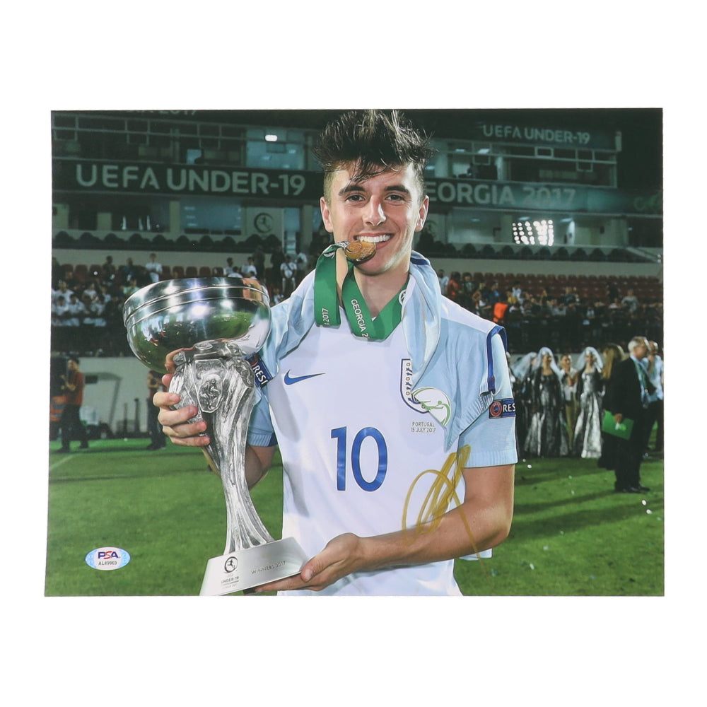 Mason Mount Signed Team England 11x14 Photo (PSA)